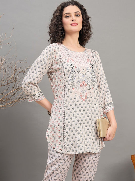 Women wearing Bluauraa Tunic/Kurti/Tops