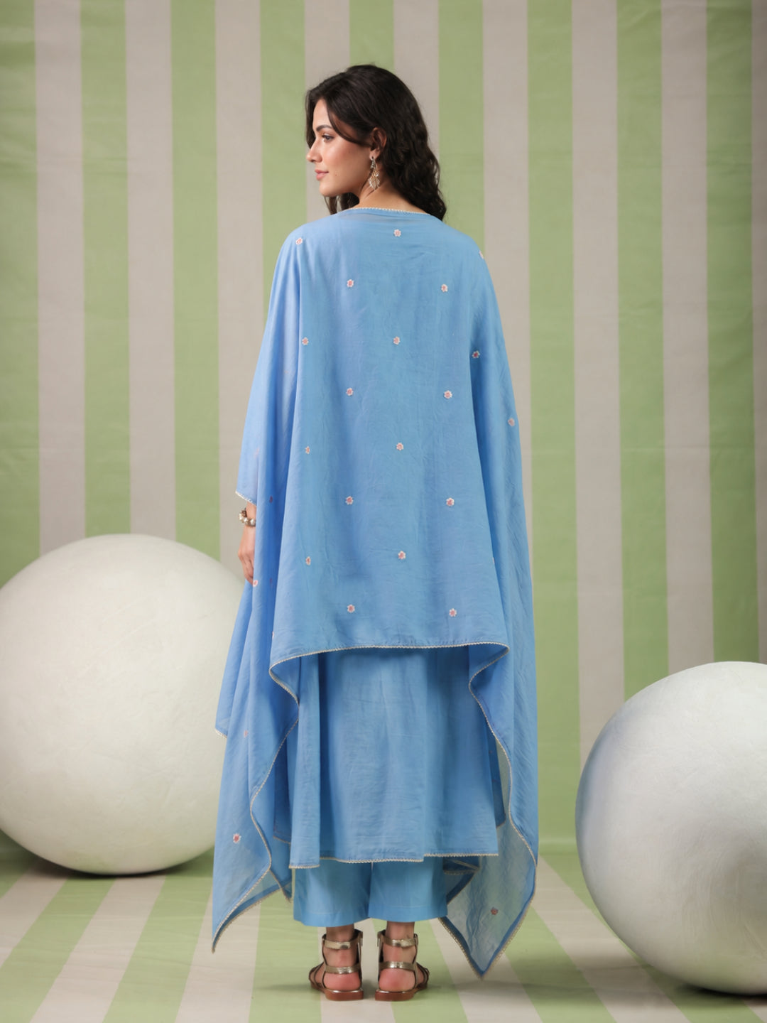 Blue Embroidered Kurta with Trousers With Dupatta - BluAuraa