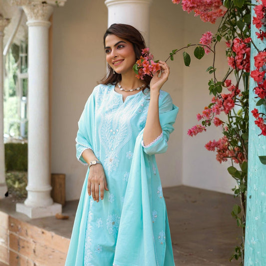 Women wearing Clean BluAuraa 3-Piece Suit