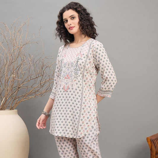 Women wearing Bluauraa Tunic/Kurti/Tops