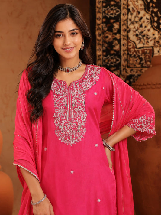 Women wearing Bluauraa Tunic/Kurti/Tops