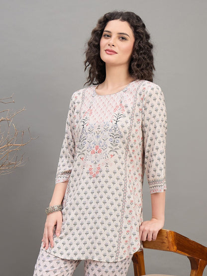 Women wearing Bluauraa Tunic/Kurti/Tops