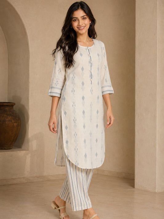 Women wearing Bluauraa Tunic/Kurti/Tops