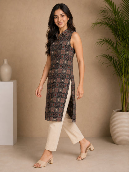 Women wearing Bluauraa Tunic/Kurti/Tops