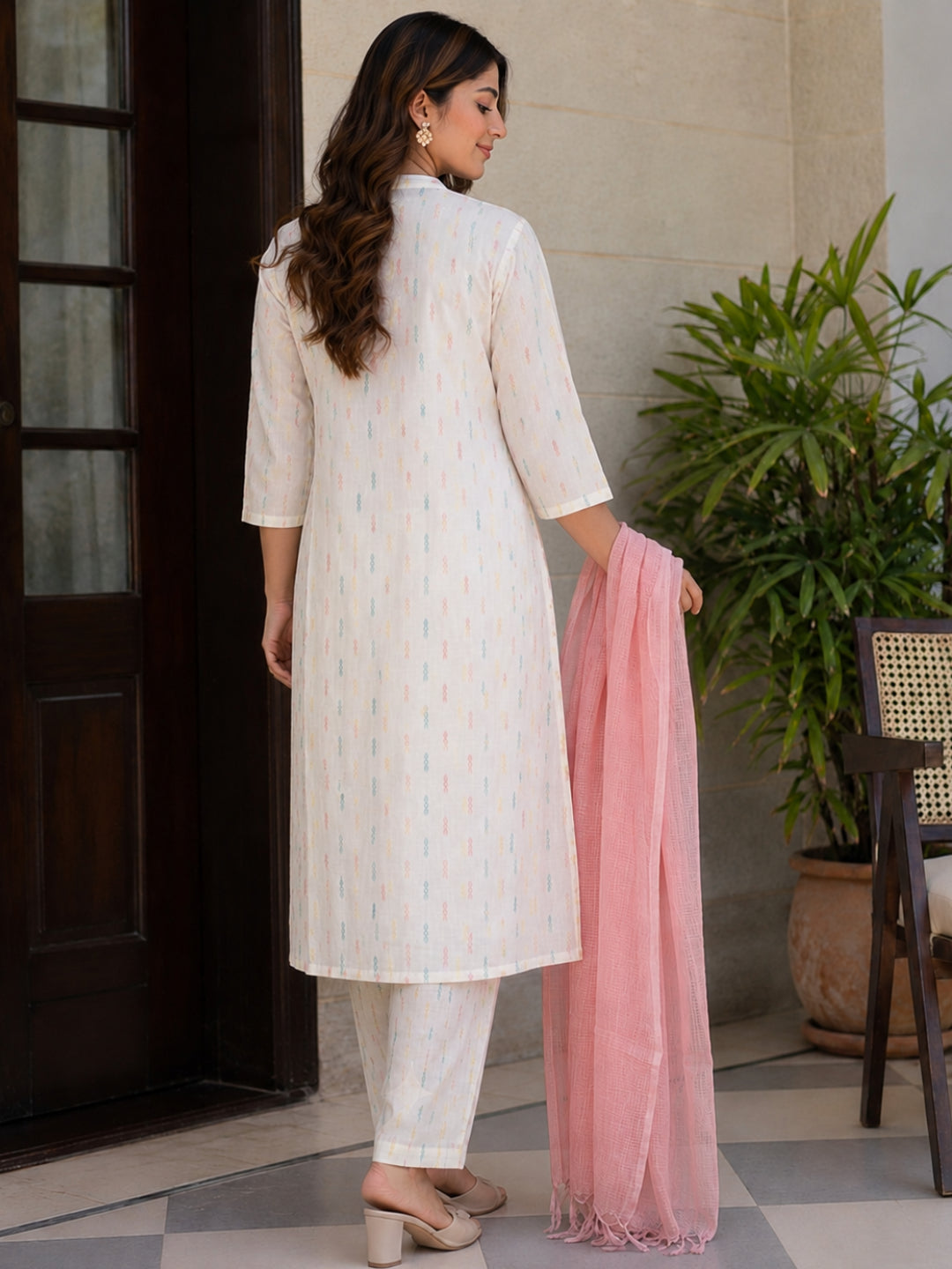 White Colour Suit Set with Pink Dupatta - BluAuraa