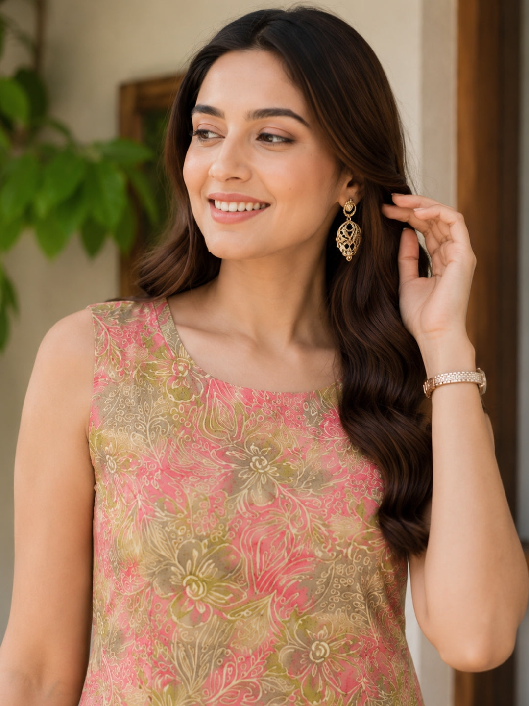 Multicolour Floral Sleeveless Kurti and Pant Set - BluAuraa
