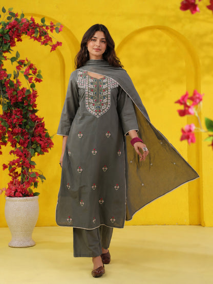 Women wearing Bluauraa Tunic/Kurti/Tops