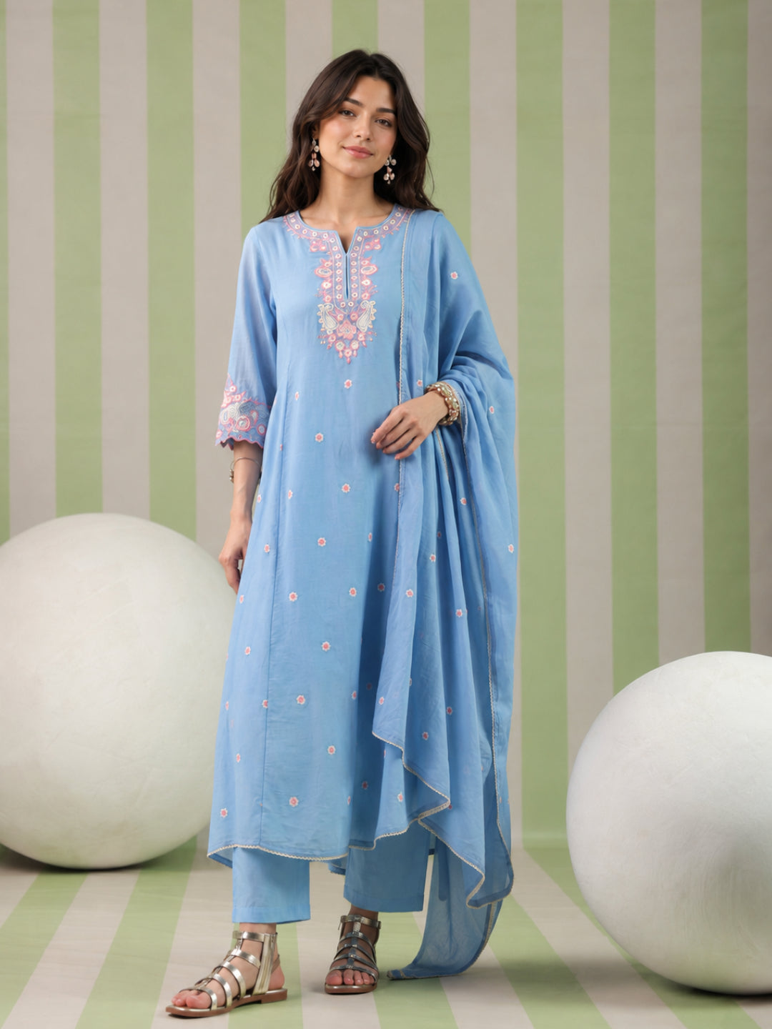 Women wearing Bluauraa Tunic/Kurti/Tops