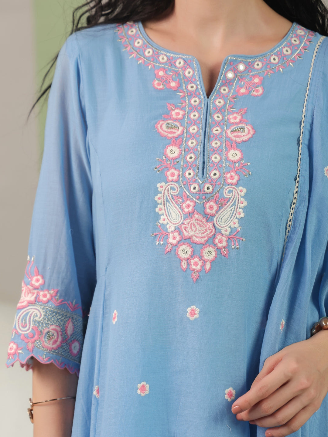 Women wearing Bluauraa Tunic/Kurti/Tops