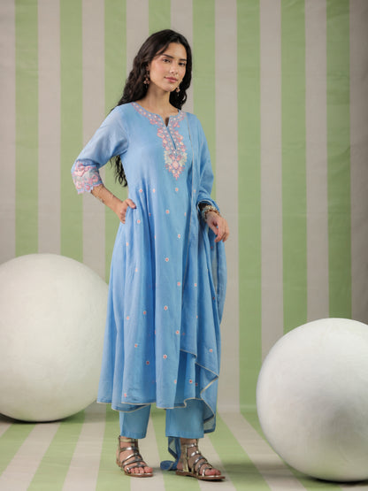 Women wearing Bluauraa Tunic/Kurti/Tops