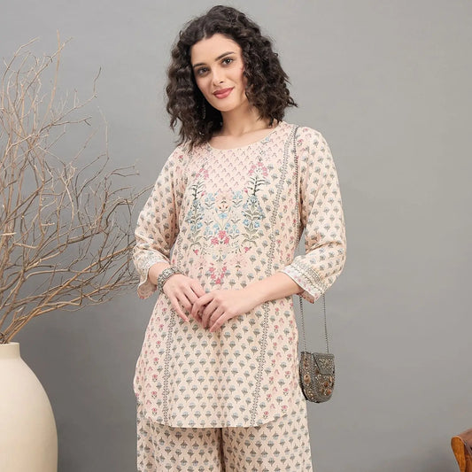 Women wearing Bluauraa Tunic/Kurti/Tops
