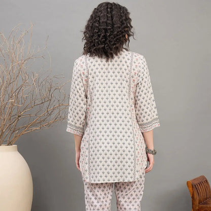 Women wearing Bluauraa Tunic/Kurti/Tops