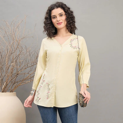 Women wearing Bluauraa Tunic/Kurti/Tops