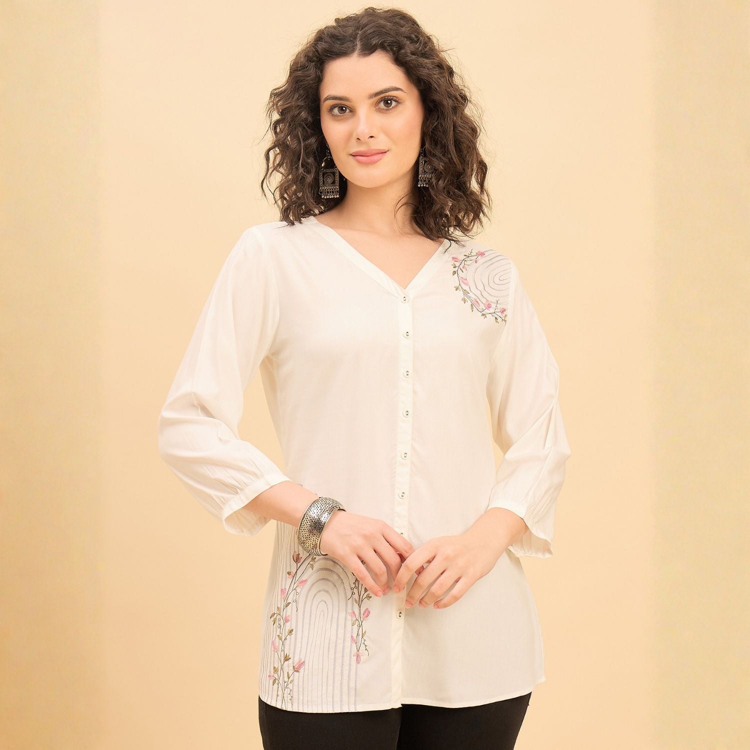 Women wearing Bluauraa Tunic/Kurti/Tops