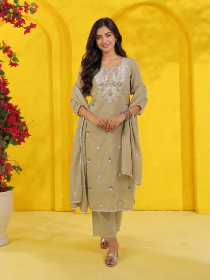 Women wearing Bluauraa Tunic/Kurti/Tops