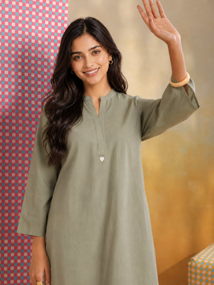 Women wearing Bluauraa Tunic/Kurti/Tops