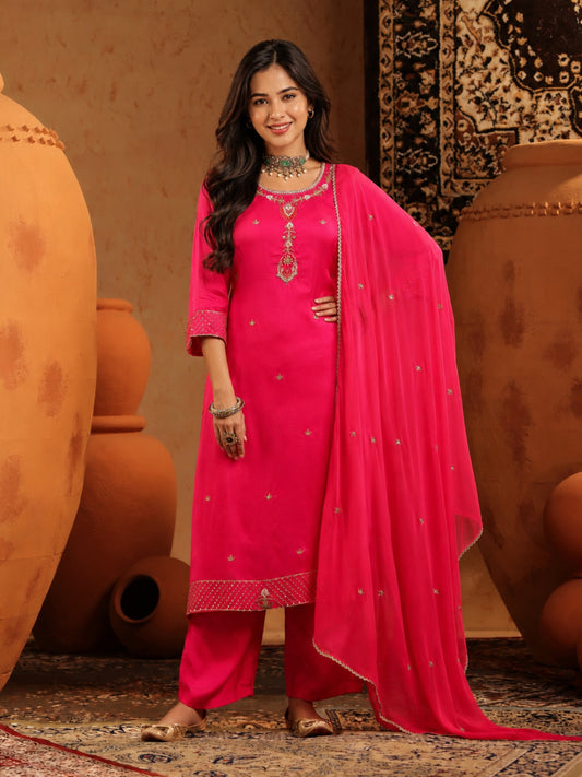 Women wearing Bluauraa Tunic/Kurti/Tops