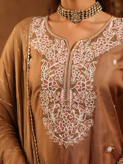 Women wearing Bluauraa Tunic/Kurti/Tops