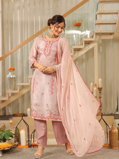 Women wearing Bluauraa Tunic/Kurti/Tops
