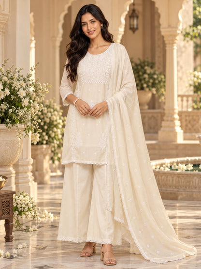 Women wearing Bluauraa Tunic/Kurti/Tops
