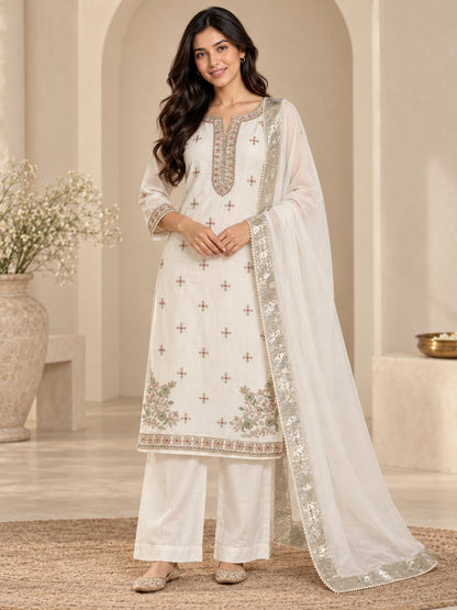 Women wearing Bluauraa Tunic/Kurti/Tops