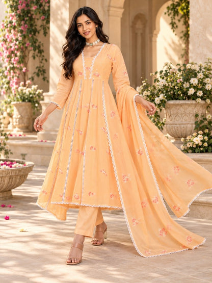 Women wearing Bluauraa Tunic/Kurti/Tops