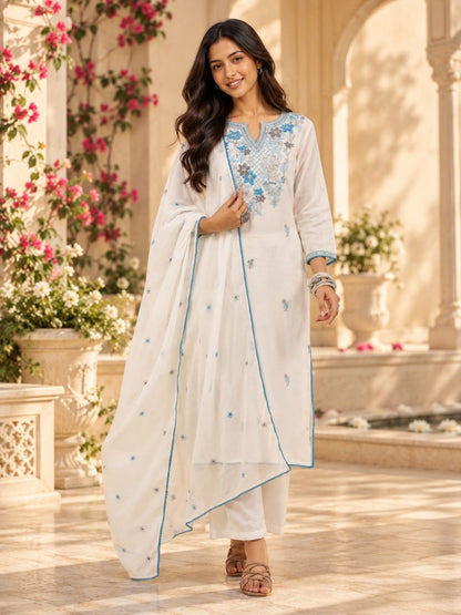 Women wearing Bluauraa Tunic/Kurti/Tops