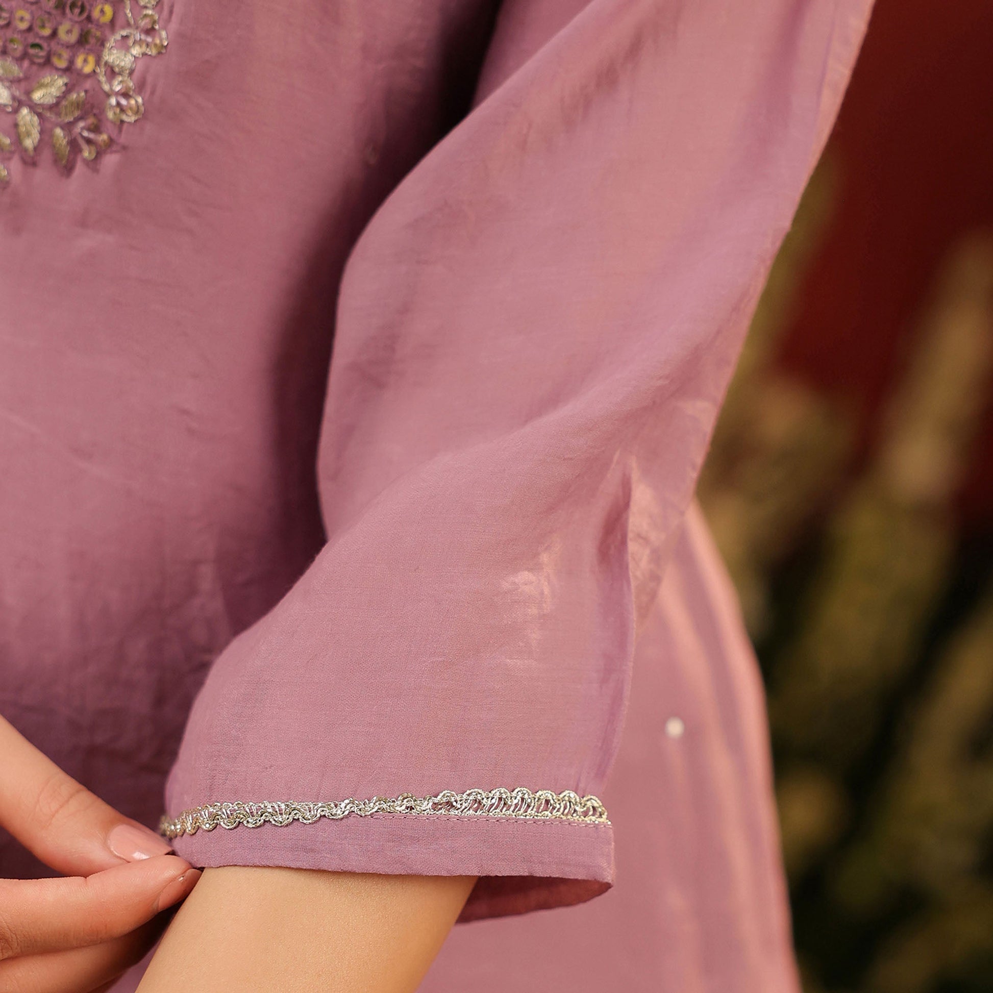 Lavender Mul Chanderi Hand Embroidered Straight Suit Set - Bluauraa