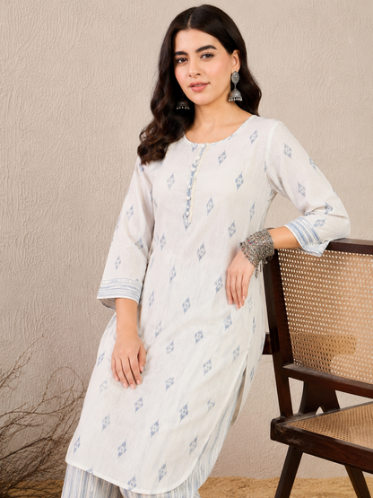 Women wearing Bluauraa Tunic/Kurti/Tops
