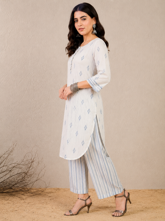 Women wearing Bluauraa Tunic/Kurti/Tops